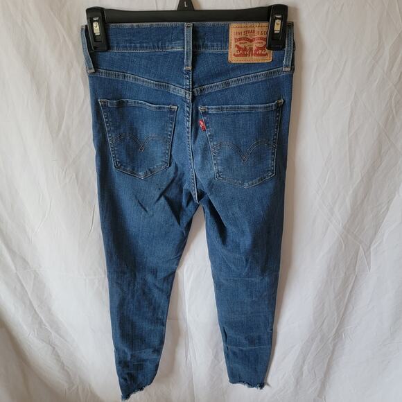Levi's Medium Wash Distressed High Rise Mile High Classic Skinny Jeans Size 26 - Picture 12 of 12